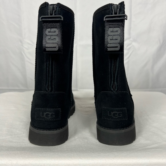 NWT/NWOB UGG black classic short Logo zip-up boots. - Picture 2 of 9